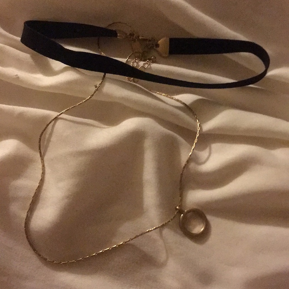CHOCKER LAYERED NECKLACE